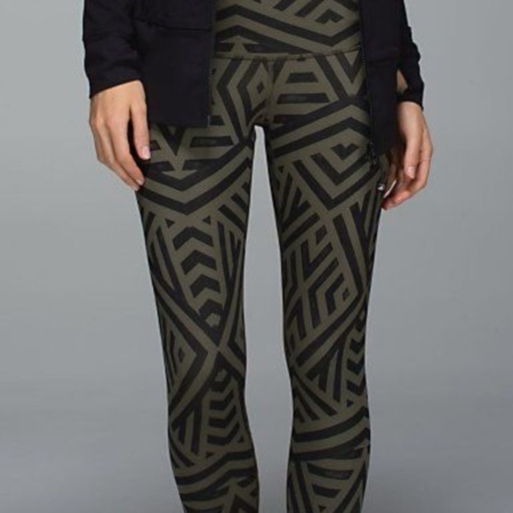 Lululemon Wunder Under Crop II - Chevron Tribal